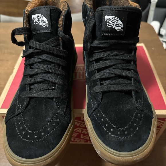 Women’s Vans MTE shoes - Picture 6 of 8